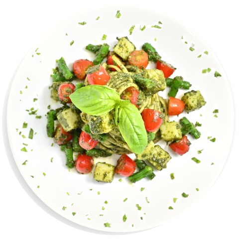 Linguine al Pesto e Ciliegino